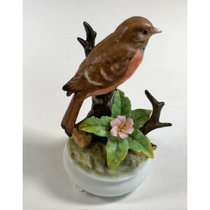 TAJ Importing Robin On Branch Bird Music Box Porcelain Japan/San Francisco VTG